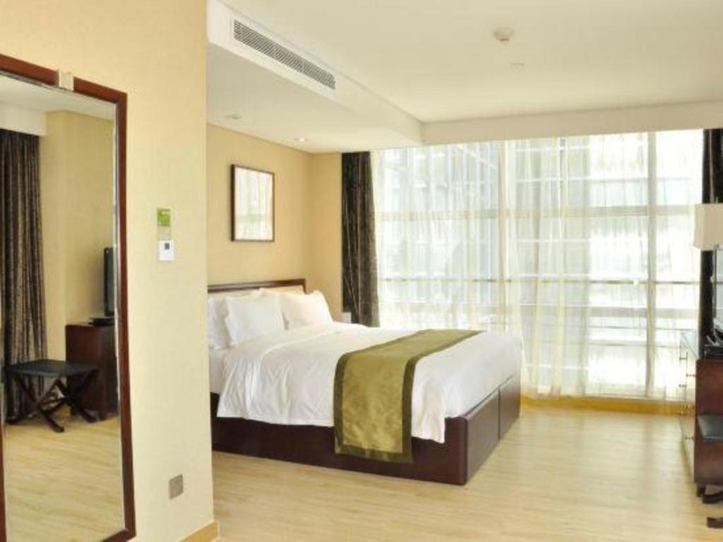 Regal Plaza & Waigaoqiao Hotel Shanghai