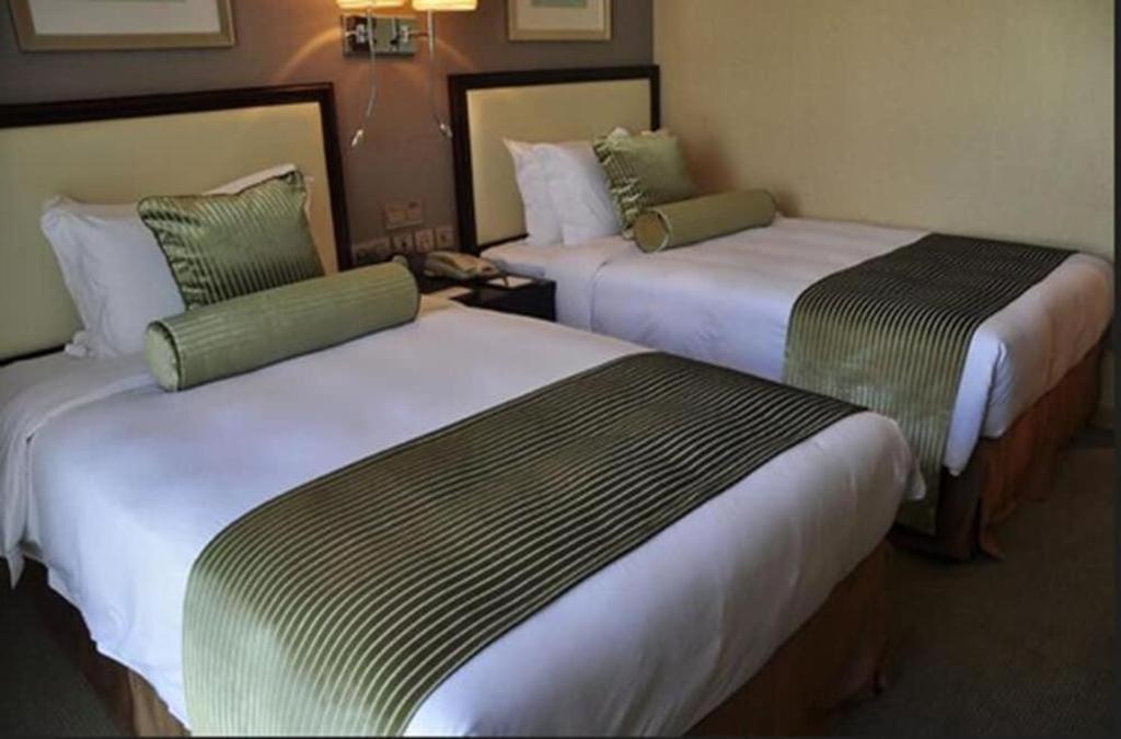 Regal Plaza & Waigaoqiao Hotel 4*