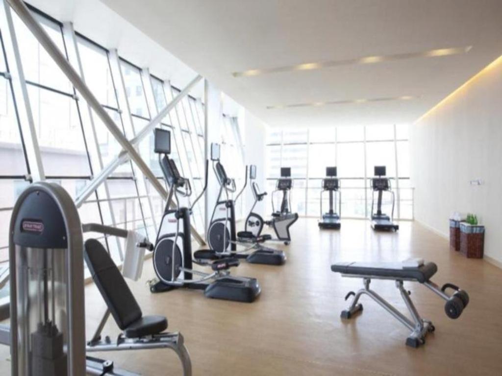Hotel Regal Plaza & Waigaoqiao 4*
