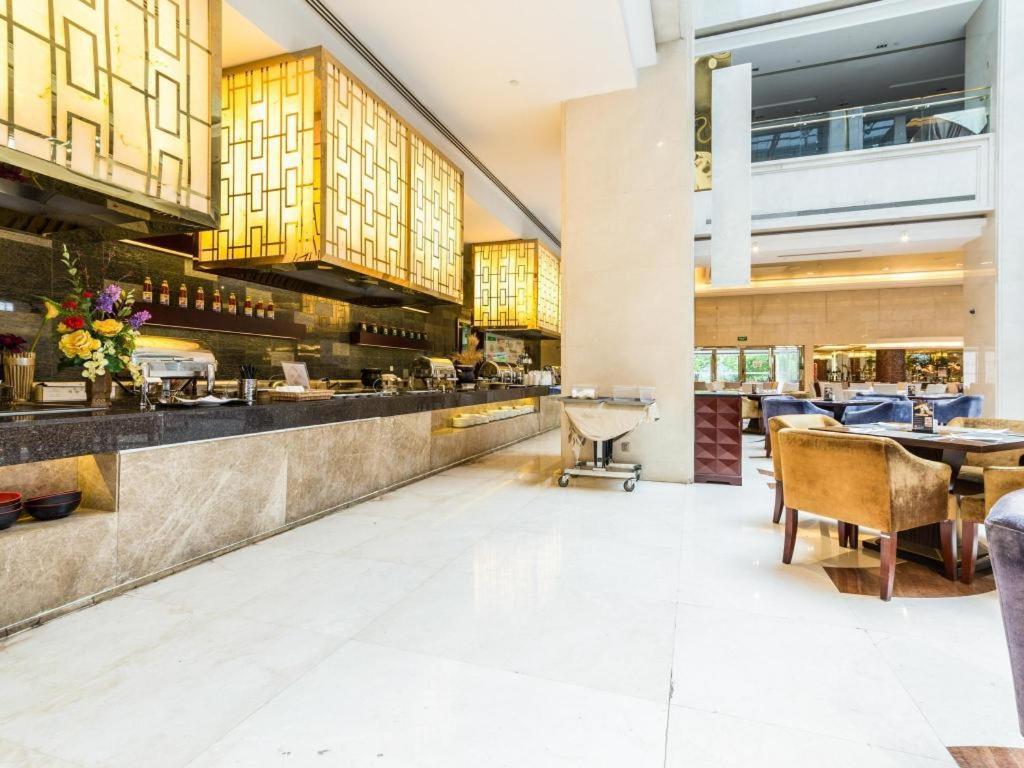 Khách sạn Regal Plaza & Waigaoqiao Thượng Hải